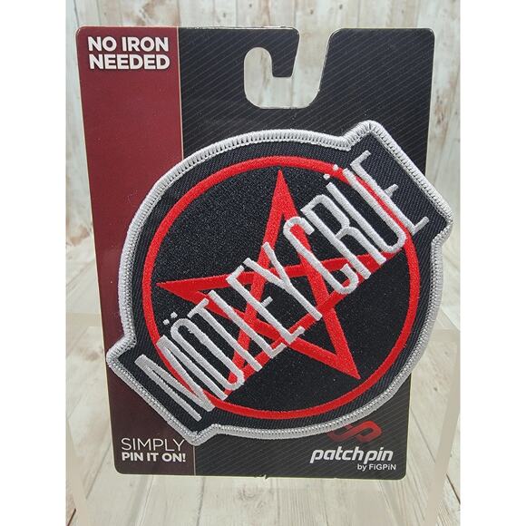 Motley Crue Rock Music Applique Embroidered No Iron On Patch Pin - Picture 1 of 2